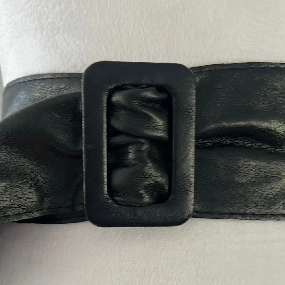 Sleek Black Wide Waist Belt with Rectangular Buckle